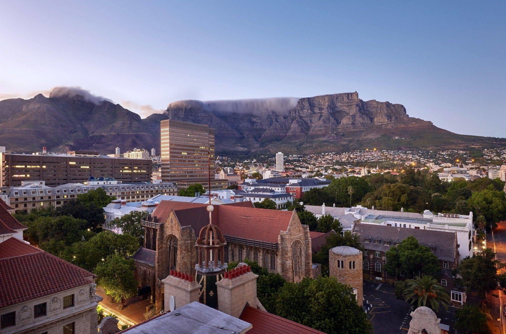 Mandela Rhodes Place 4* Le Cap